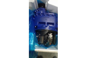 Редуктор среднего моста в сборе 2013 I = 5,73